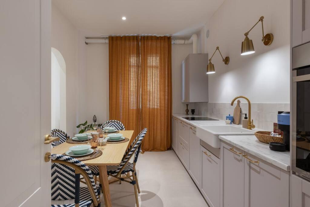 Foscolo 46 - Elegant Family Apartment Trieste Dış mekan fotoğraf